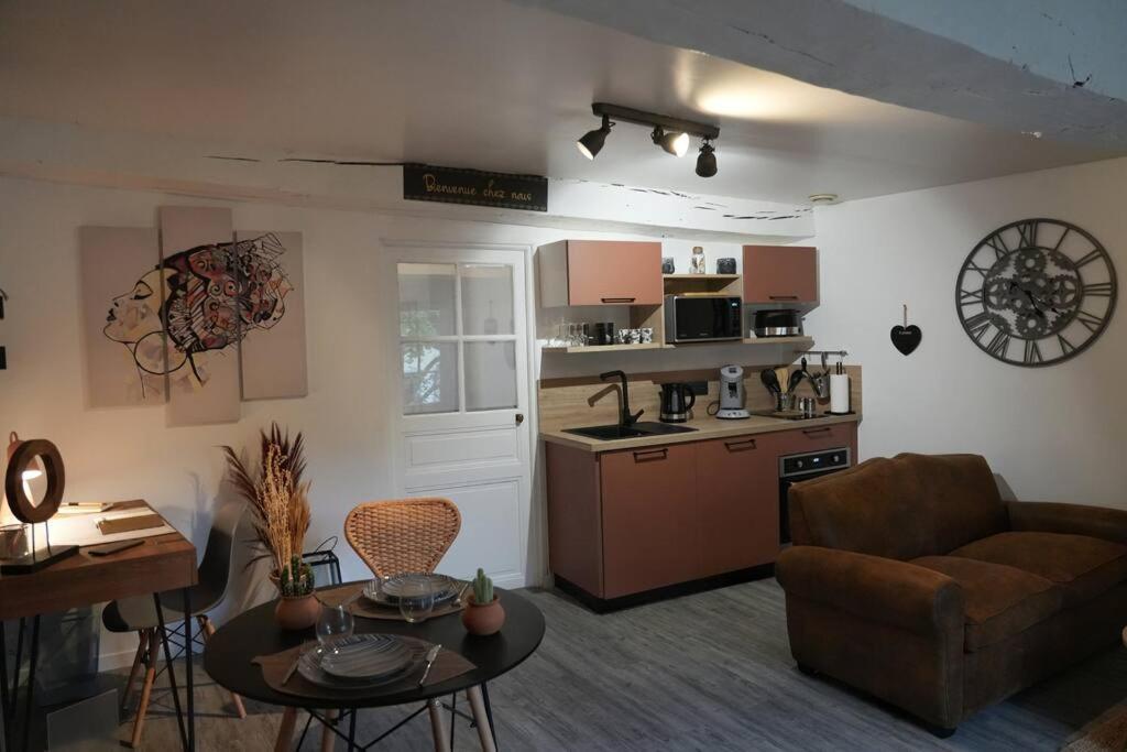 Le Joli'Mans, Appartement Refait A Neuf, Entierement Equipe, Pour 2 Personnes, Proche Quartier Historique Et Centre Ле-Ман Экстерьер фото