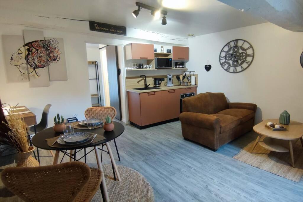Le Joli'Mans, Appartement Refait A Neuf, Entierement Equipe, Pour 2 Personnes, Proche Quartier Historique Et Centre Ле-Ман Экстерьер фото